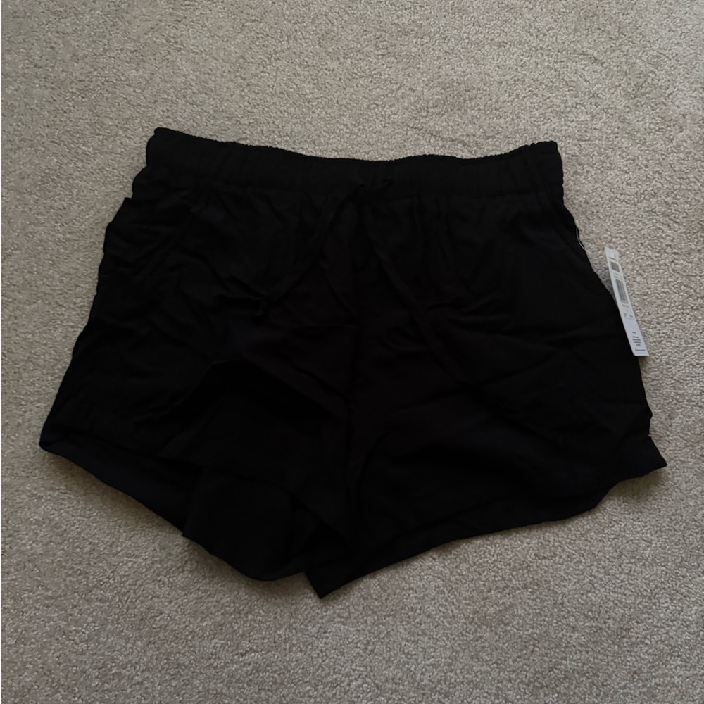 Hurley black flowy shorts
